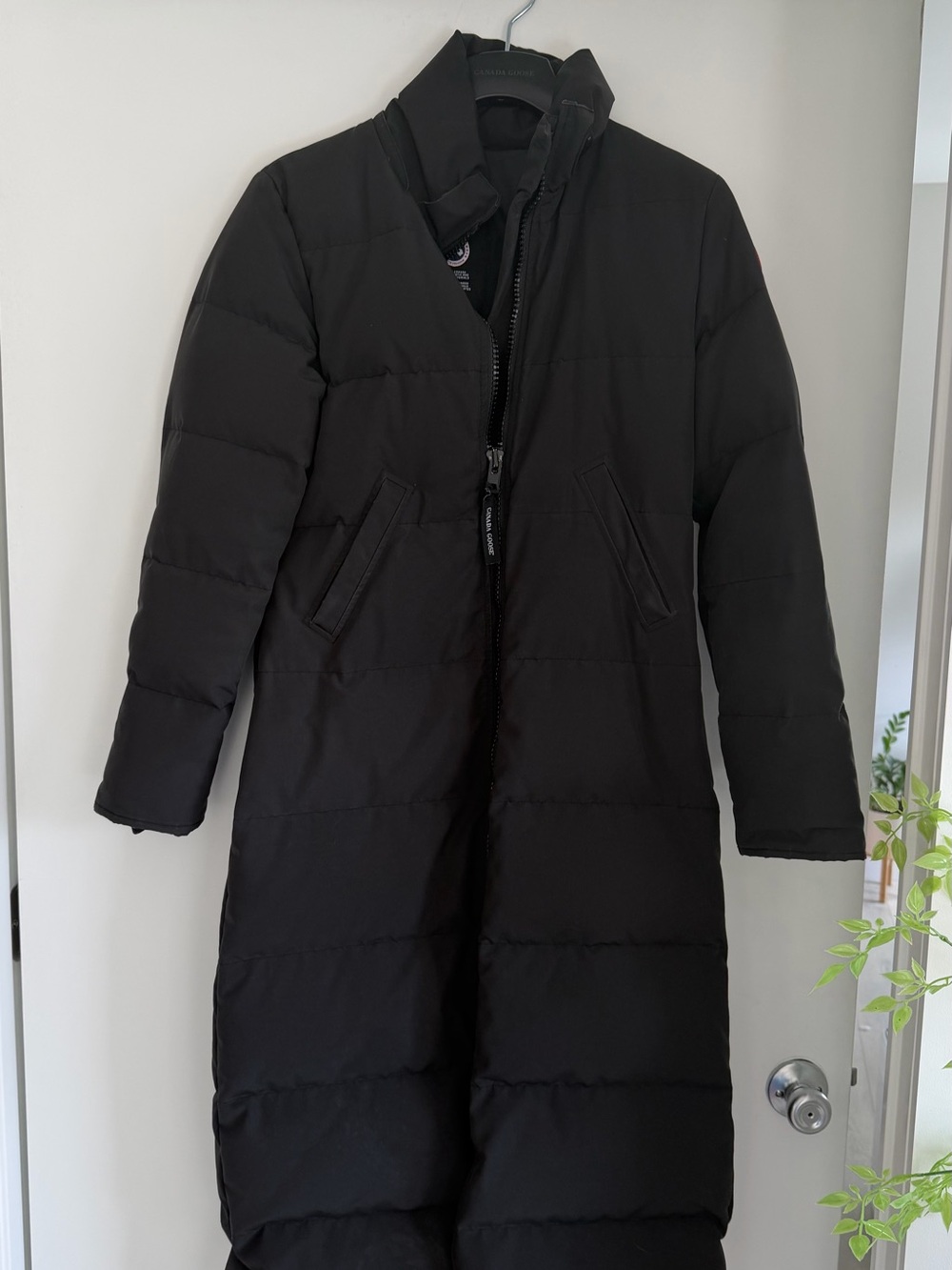 Canada Goose Mystique 3035L Black Long Down Parka – Size Small